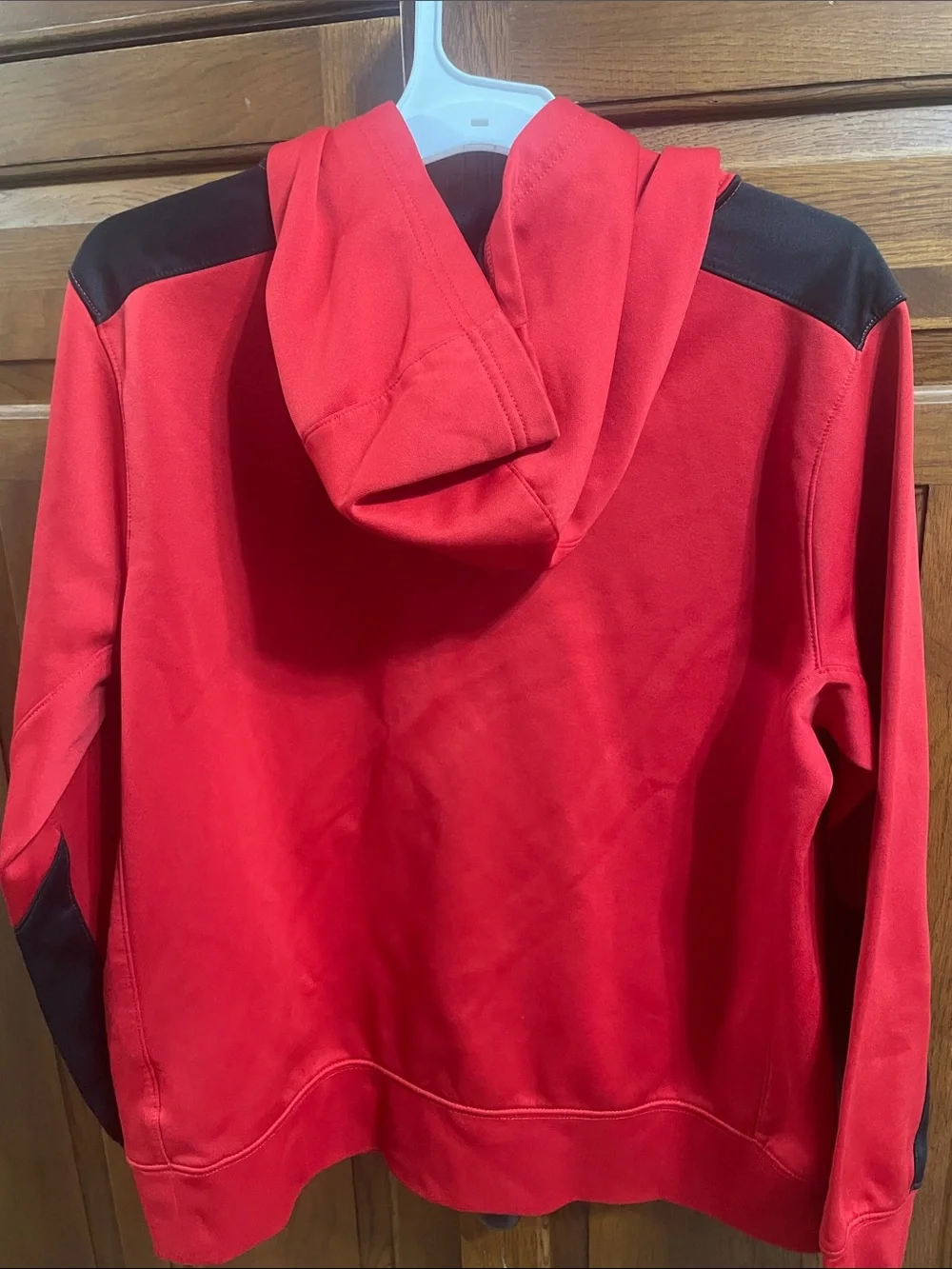 Nike Red & Black boys Sz. Xlg  pull over Hoodie w front kangaroo pocket USED